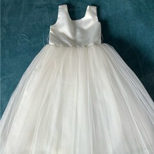 Rosebuds White Flower Girl Dress 2T